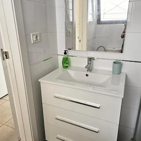 The Poolside Haven, Azure Dreams Los Cristianos (Tenerife)